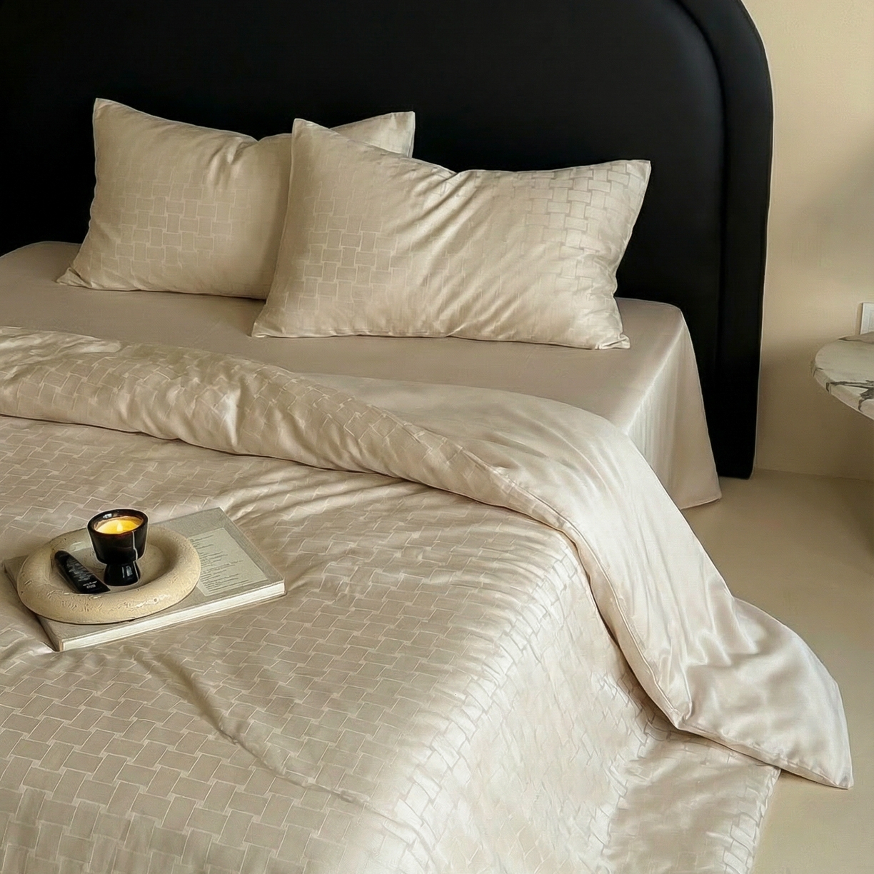 91家纺网 家纺一手货源 找家纺 （总）FORTWO家纺原创设计（FOR TWO家纺） 2026春夏新款60支兰精天丝浮雕提花四件套（[活动报名最低控价(基础价)]具体如下:小号278，中号358，大号398 床笠+10元）