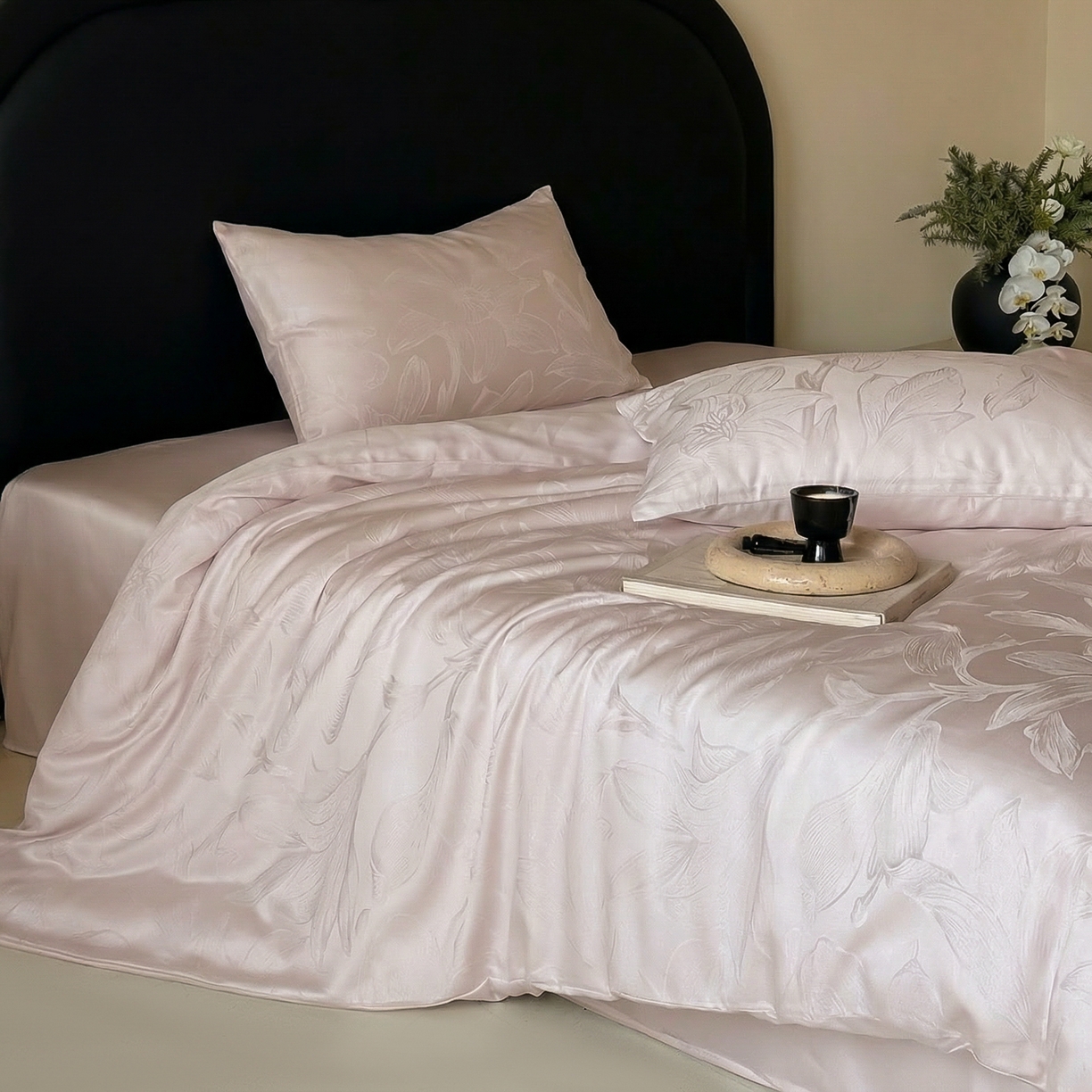 91家纺网 家纺一手货源 找家纺 FORTWO家纺原创设计（FOR TWO家纺） 2026春夏新款60支兰精天丝浮雕提花四件套（[活动报名最低控价(基础价)]具体如下:小号278，中号358，大号398 床笠+10元） 拾花入梦