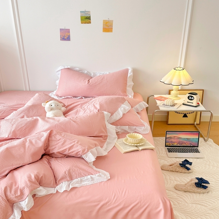 91家纺网 家纺一手货源 找家纺 啊雅家居 2026新款轻奢韩式花边华夫格四件套-花边款 花边款  梦幻粉