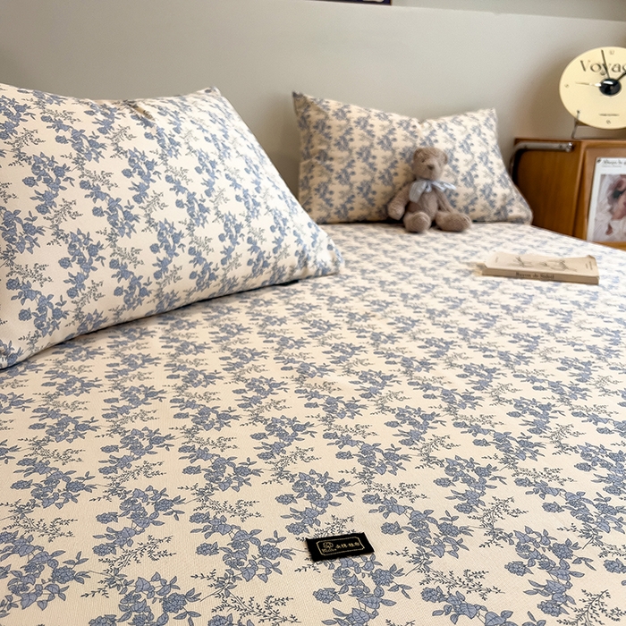91家纺网 家纺一手货源 找家纺 芃成家纺 2026春夏新款全棉纯棉加厚老粗布单床单床单单件床单三件套 蓝绣球