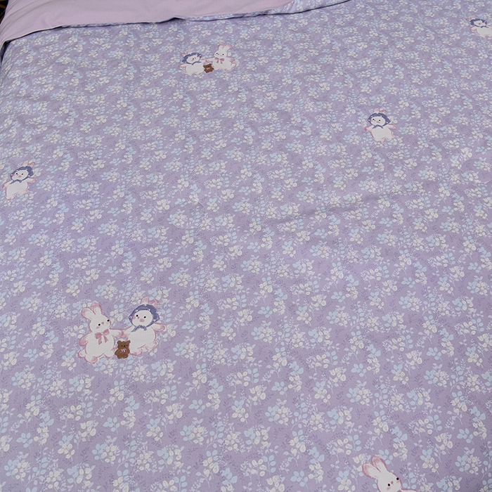 91家纺网 家纺一手货源 找家纺 千嘻汇 2026新款水洗天丝真丝夏被四件套夏凉被空调被 花田兔紫