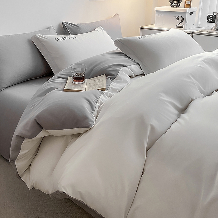 91家纺网 家纺一手货源 找家纺 啊雅家居 2026新款双拼绣花四季款磨毛三件套四件套床单款床笠款 奶白加奶浅灰