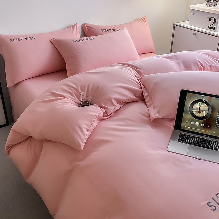 91家纺网 家纺一手货源 找家纺 啊雅家居 2026新款双拼绣花四季款磨毛三件套四件套床单款床笠款 奶粉