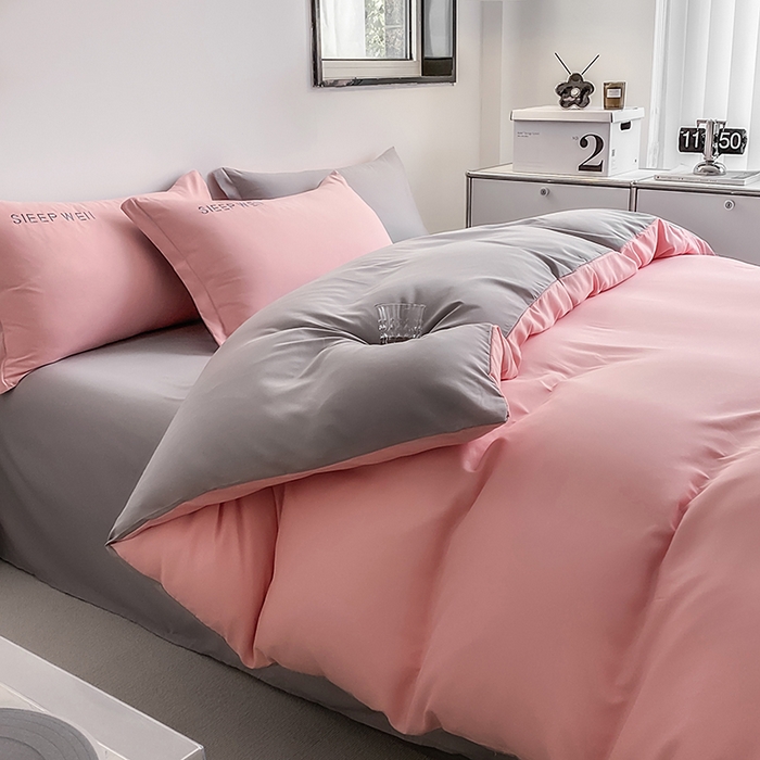 91家纺网 家纺一手货源 找家纺 啊雅家居 2026新款双拼绣花四季款磨毛三件套四件套床单款床笠款 奶粉加奶浅灰