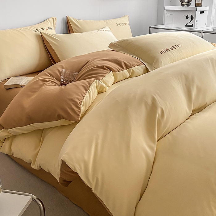 91家纺网 家纺一手货源 找家纺 啊雅家居 2026新款双拼绣花四季款磨毛三件套四件套床单款床笠款 奶黄加奶咖