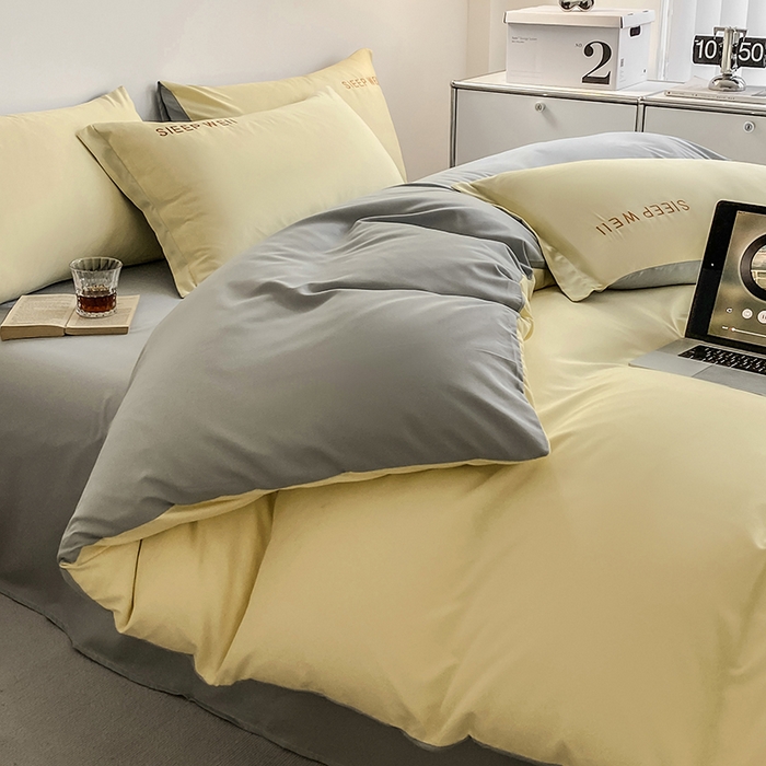 91家纺网 家纺一手货源 找家纺 啊雅家居 2026新款双拼绣花四季款磨毛三件套四件套床单款床笠款 奶黄加奶浅灰