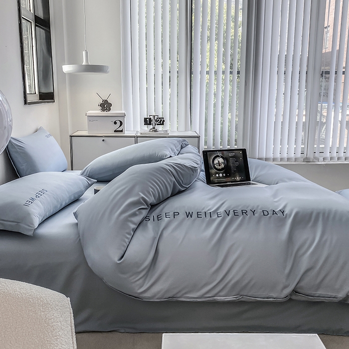 91家纺网 家纺一手货源 找家纺 啊雅家居 2026新款双拼绣花四季款磨毛三件套四件套床单款床笠款 奶兰灰