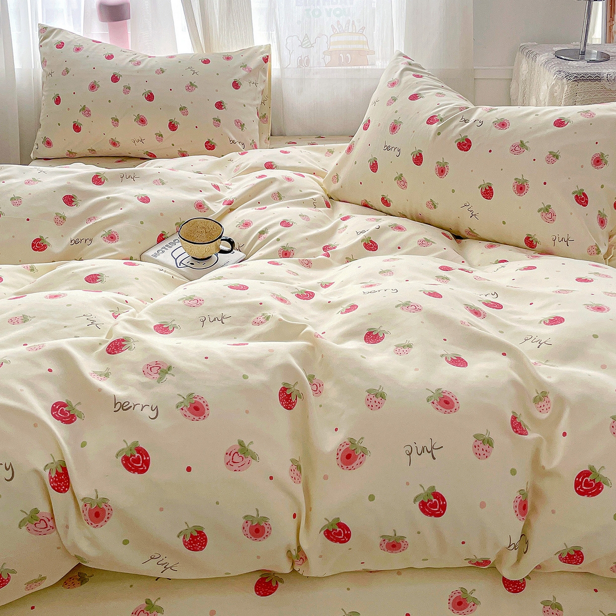 91家纺网 家纺一手货源 找家纺 纽缦家纺 2026春夏新款A类水洗棉四件套 草莓冰