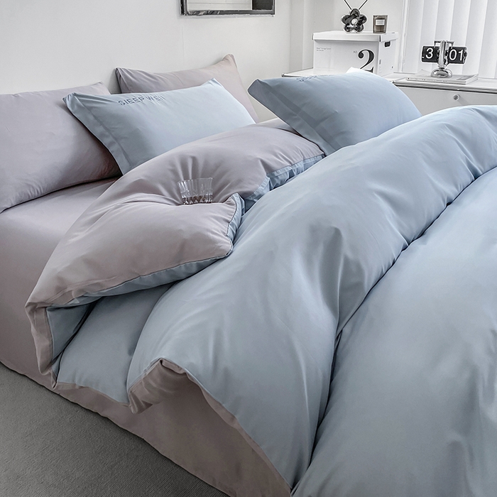 91家纺网 家纺一手货源 找家纺 啊雅家居 2026新款双拼绣花四季款磨毛三件套四件套床单款床笠款 奶兰灰加奶浅灰