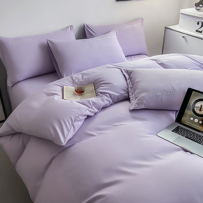 91家纺网 家纺一手货源 找家纺 啊雅家居 2026新款双拼绣花四季款磨毛三件套四件套床单款床笠款 奶紫