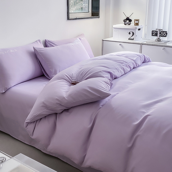 91家纺网 家纺一手货源 找家纺 啊雅家居 2026新款双拼绣花四季款磨毛三件套四件套床单款床笠款 奶紫