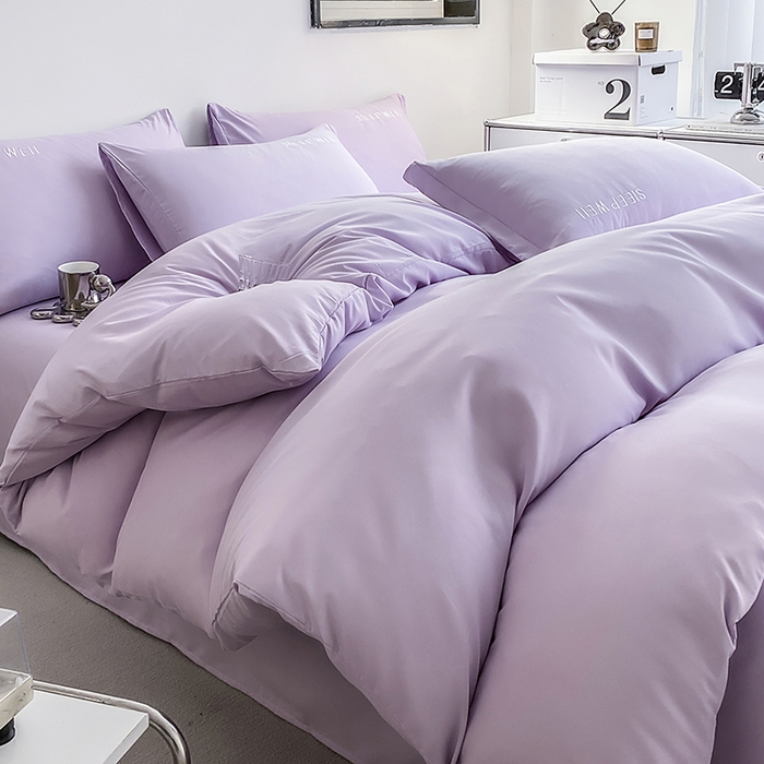 91家纺网 家纺一手货源 找家纺 啊雅家居 2026新款双拼绣花四季款磨毛三件套四件套床单款床笠款 奶紫