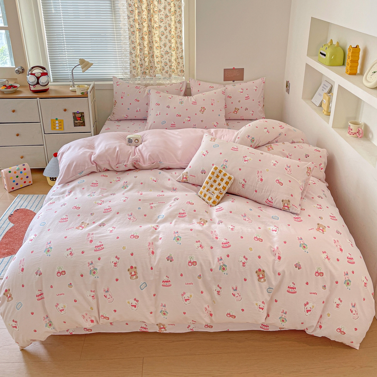 91家纺网 家纺一手货源 找家纺 纽缦家纺 2026春夏新款A类水洗棉四件套 软糖猫