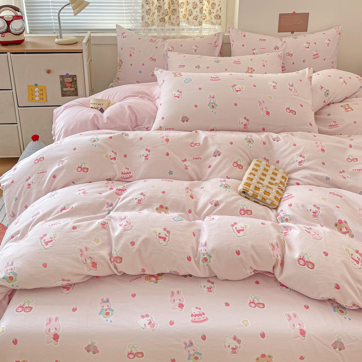 91家纺网 家纺一手货源 找家纺 纽缦家纺 2026春夏新款A类水洗棉四件套 软糖猫