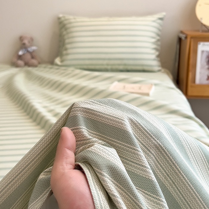 91家纺网 家纺一手货源 找家纺 芃成家纺 2026春夏新款全棉纯棉加厚老粗布单床单床单单件床单三件套 星条纹-绿