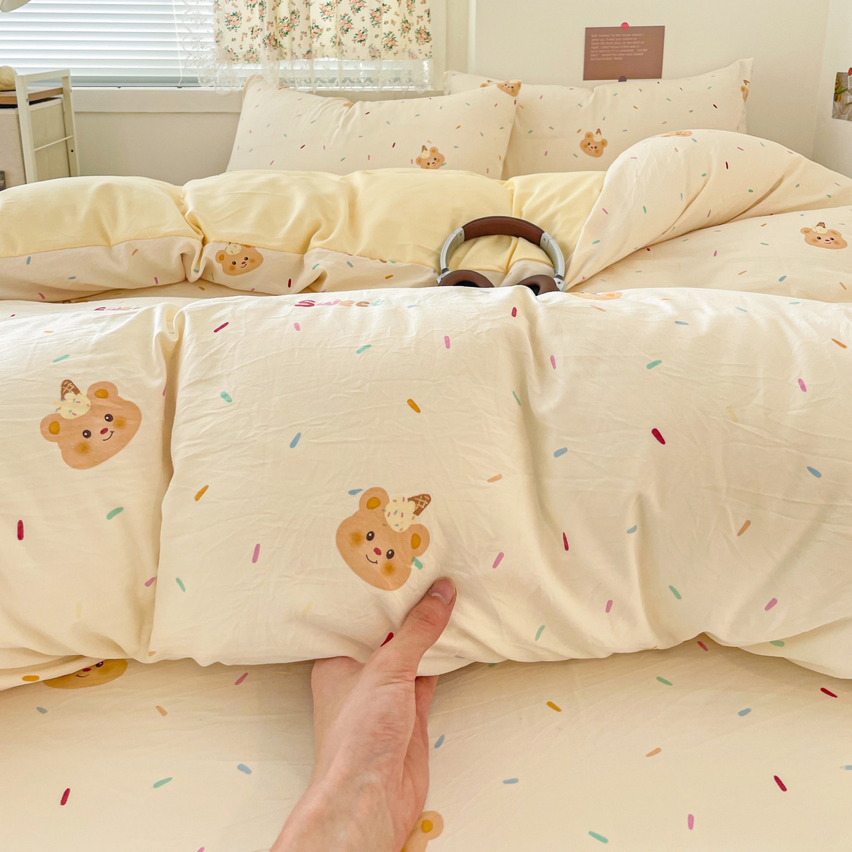 91家纺网 家纺一手货源 找家纺 纽缦家纺 2026春夏新款A类水洗棉四件套 小熊冰淇淋