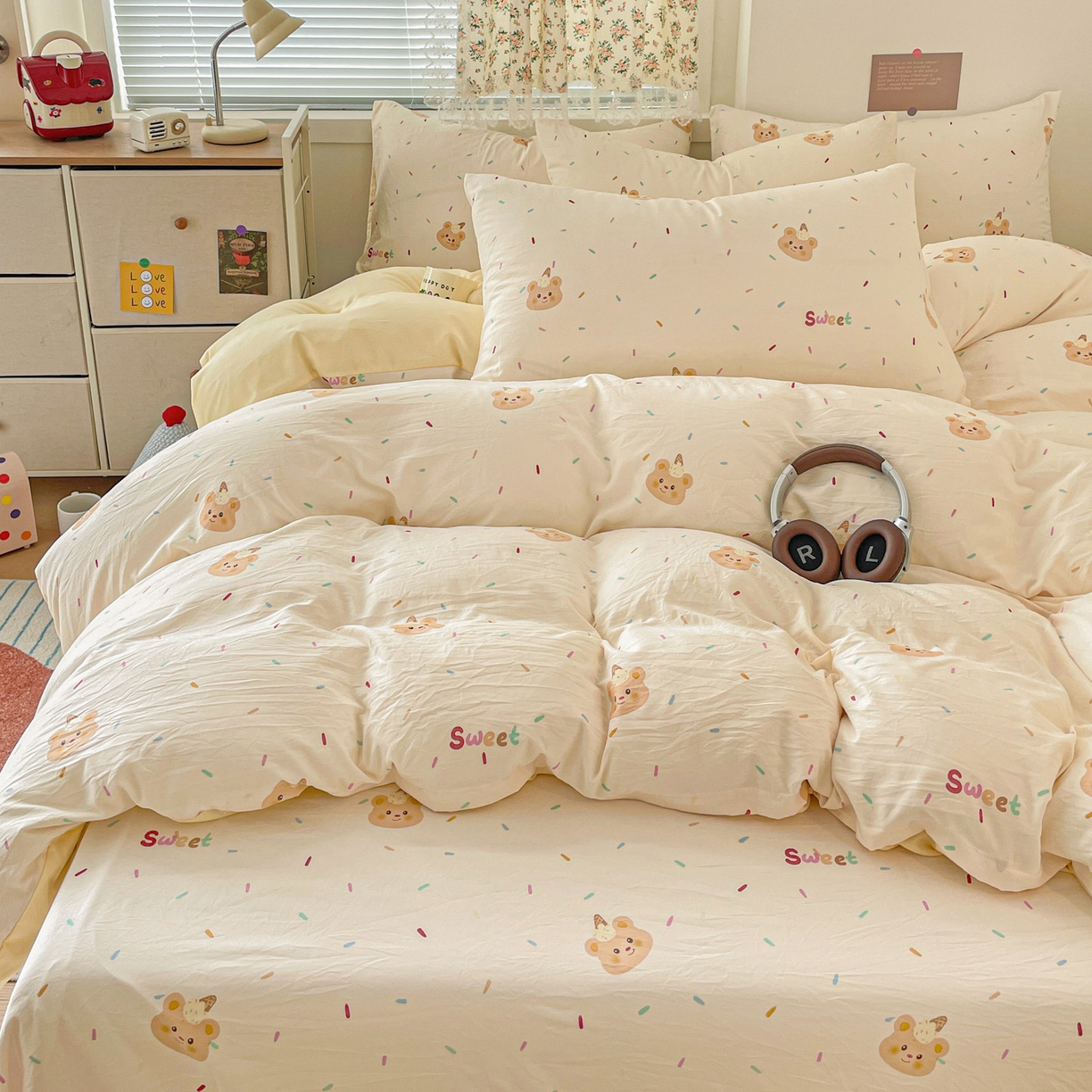 91家纺网 家纺一手货源 找家纺 纽缦家纺 2026春夏新款A类水洗棉四件套 小熊冰淇淋