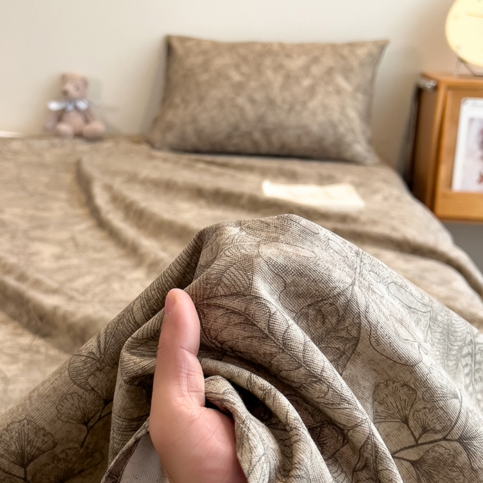 91家纺网 家纺一手货源 找家纺 芃成家纺 2026春夏新款全棉纯棉加厚老粗布单床单床单单件床单三件套 云栖影