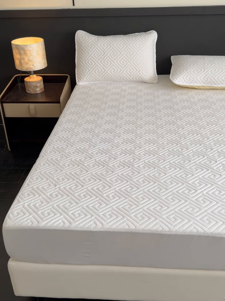 91家纺网 家纺一手货源 找家纺 （总）慕克斯家纺 2026新款防水回字格床笠-慕克斯