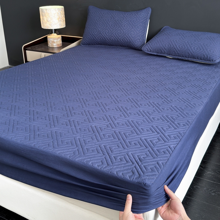 91家纺网 家纺一手货源 找家纺 慕克斯家纺 2026新款防水回字格床笠-慕克斯 藏青