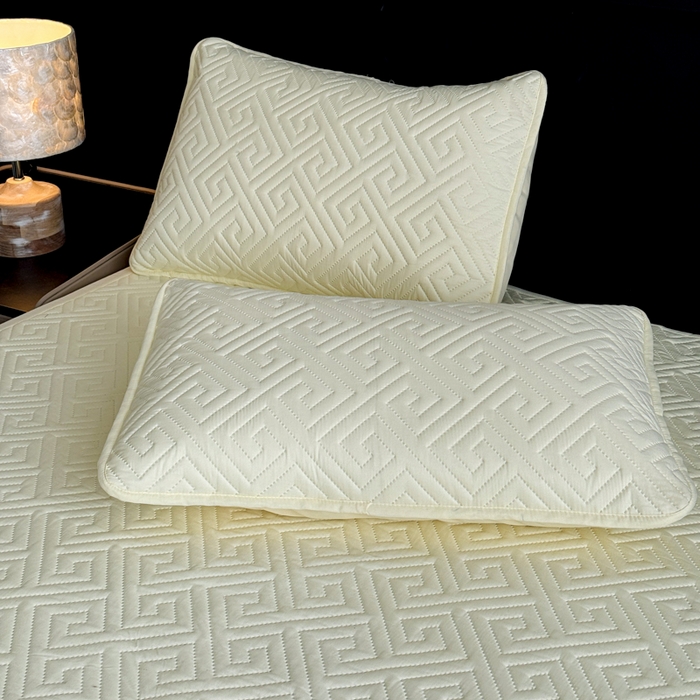 91家纺网 家纺一手货源 找家纺 慕克斯家纺 2026新款防水回字格床笠-慕克斯 米黄