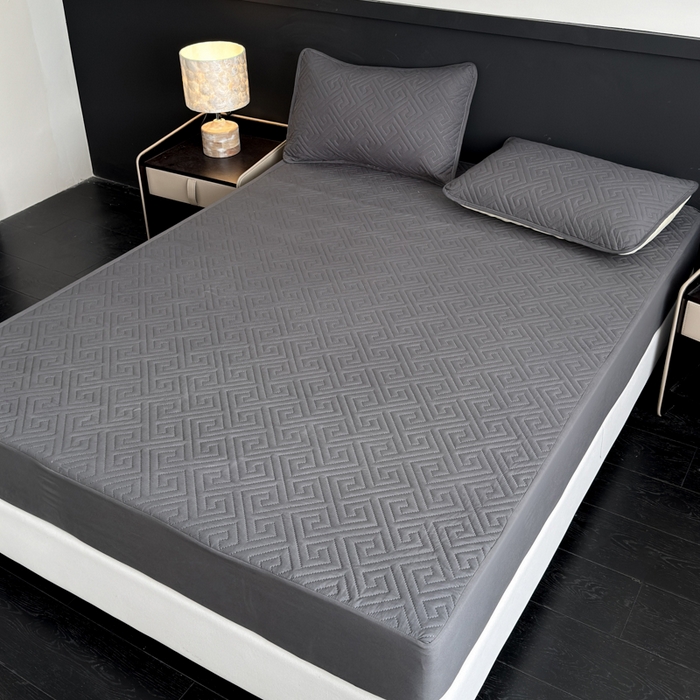 91家纺网 家纺一手货源 找家纺 慕克斯家纺 2026新款防水回字格床笠-慕克斯 深灰