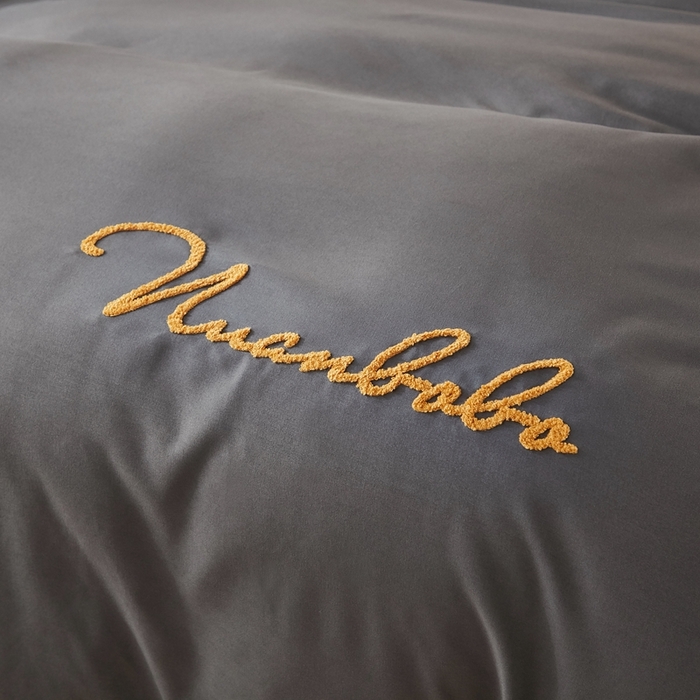 91家纺网 家纺一手货源 找家纺 啊雅家居 2026新款A类水洗棉贝壳边毛巾绣四件套 时尚灰