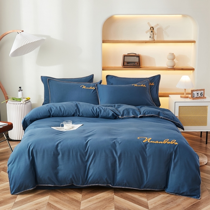 91家纺网 家纺一手货源 找家纺 啊雅家居 2026新款A类水洗棉贝壳边毛巾绣四件套 时尚蓝