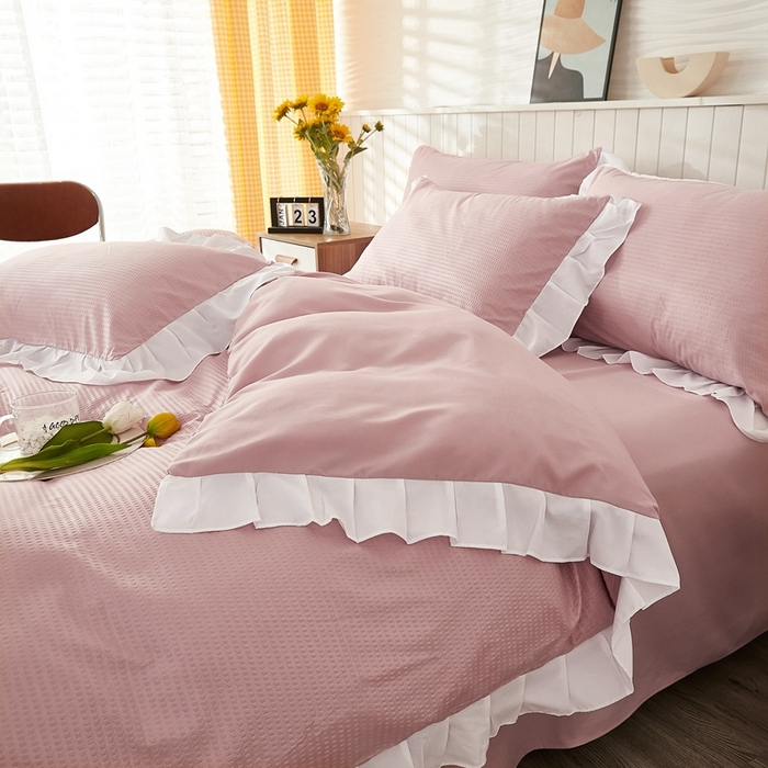 91家纺网 家纺一手货源 找家纺 啊雅家居 2026新款轻奢韩式花边华夫格四件套 梦幻粉