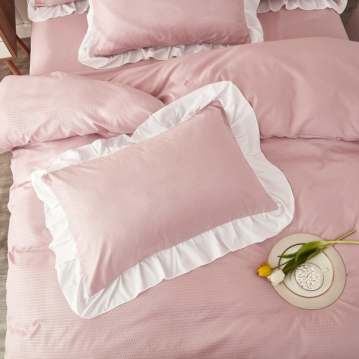 91家纺网 家纺一手货源 找家纺 啊雅家居 2026新款轻奢韩式花边华夫格四件套 梦幻粉