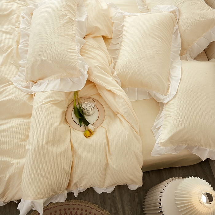 91家纺网 家纺一手货源 找家纺 啊雅家居 2026新款轻奢韩式花边华夫格四件套 梦幻黄