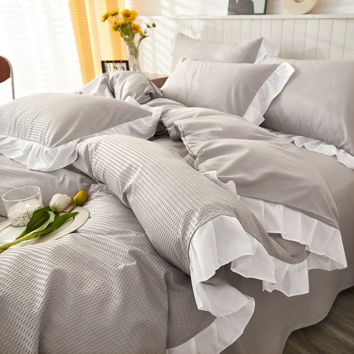 91家纺网 家纺一手货源 找家纺 啊雅家居 2026新款轻奢韩式花边华夫格四件套 梦幻灰