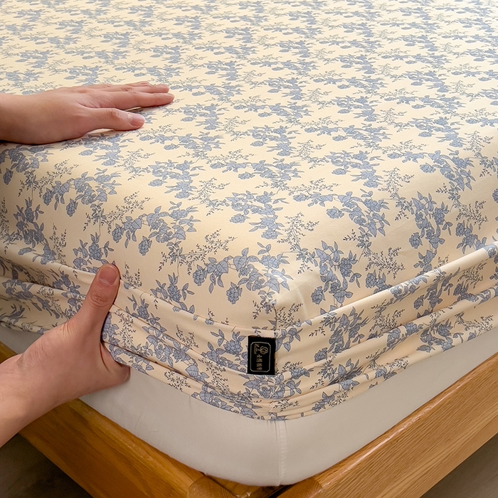 91家纺网 家纺一手货源 找家纺 芃成家纺 2026春夏新款全棉纯棉加厚老粗布单床笠床笠单件床笠三件套 蓝绣球