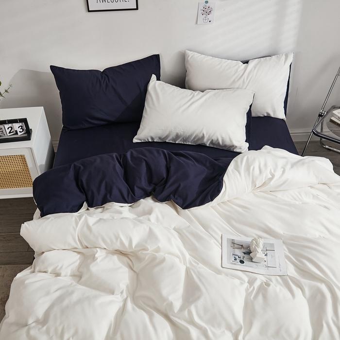 91家纺网 家纺一手货源 找家纺 啊雅家居 2025新款ins简约学生宿舍双拼纯色磨毛四件套可订制logo 白加藏青