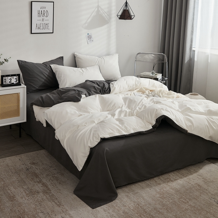 91家纺网 家纺一手货源 找家纺 啊雅家居 2025新款ins简约学生宿舍双拼纯色磨毛四件套可订制logo 米白加深灰