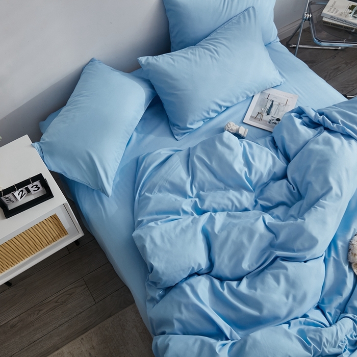 91家纺网 家纺一手货源 找家纺 啊雅家居 2025新款ins简约学生宿舍双拼纯色磨毛四件套可订制logo 天空兰