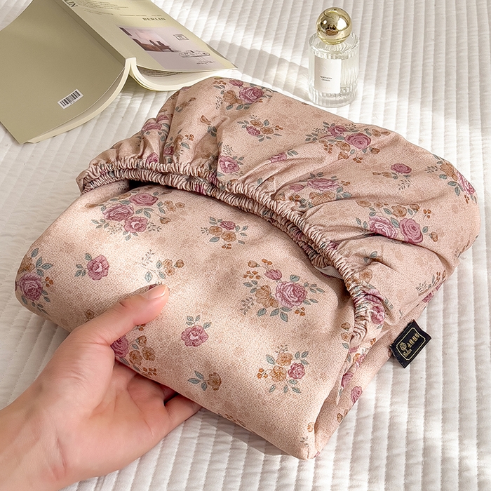91家纺网 家纺一手货源 找家纺 芃成家纺 2026春夏新款全棉纯棉加厚老粗布单床笠床笠单件床笠三件套 月下玫瑰