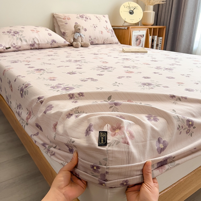 91家纺网 家纺一手货源 找家纺 芃成家纺 2026春夏新款全棉纯棉加厚老粗布单床笠床笠单件床笠三件套 紫韵花境