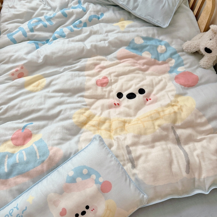 91家纺网 家纺一手货源 找家纺 萌宝家纺 2026新款母婴A类全棉双层纱儿童被套纯棉纱布三件套 西高地-蓝色