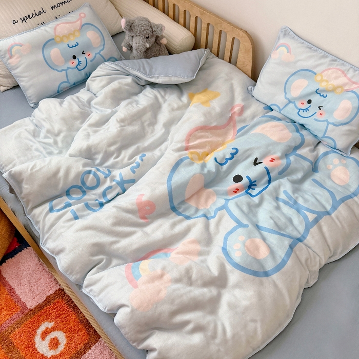 91家纺网 家纺一手货源 找家纺 萌宝家纺 2026新款母婴A类全棉双层纱儿童被套纯棉纱布三件套 小象