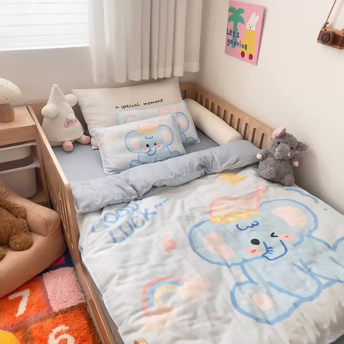 91家纺网 家纺一手货源 找家纺 萌宝家纺 2026新款母婴A类全棉双层纱儿童被套纯棉纱布三件套 小象