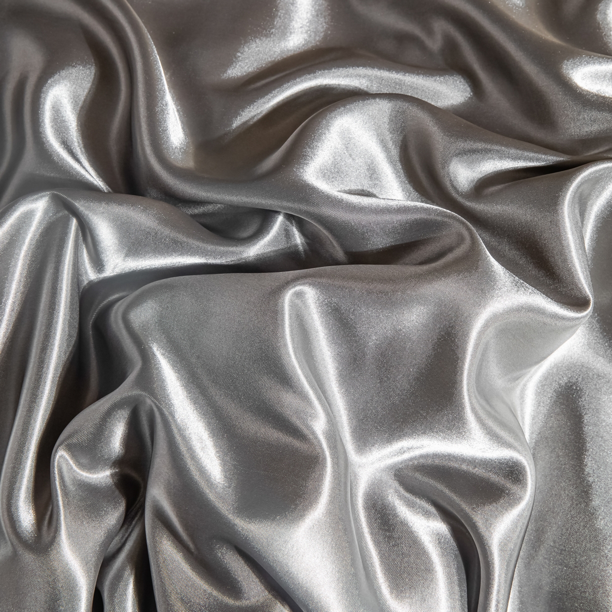 91家纺网 家纺一手货源 找家纺 莱越家纺 2026夏季款高端轻奢水洗真丝四件套丝滑裸睡丝绸纯色冰丝四件套系列可承接外贸订货 银灰驼