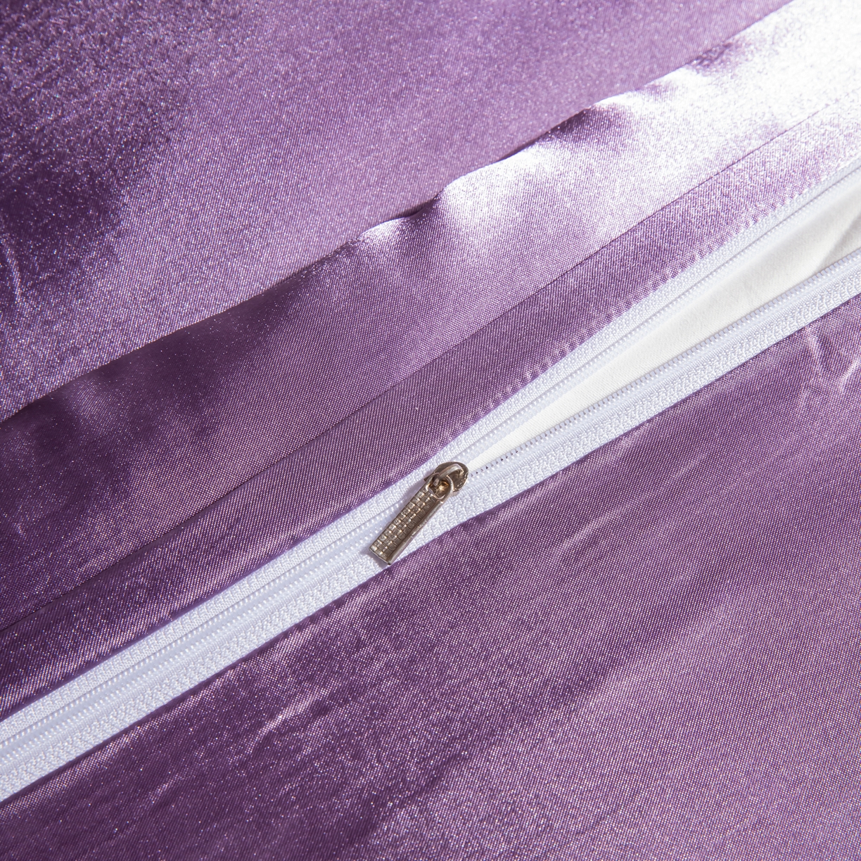 91家纺网 家纺一手货源 找家纺 莱越家纺 2026夏季款高端轻奢水洗真丝四件套丝滑裸睡丝绸纯色冰丝四件套系列可承接外贸订货 典雅紫