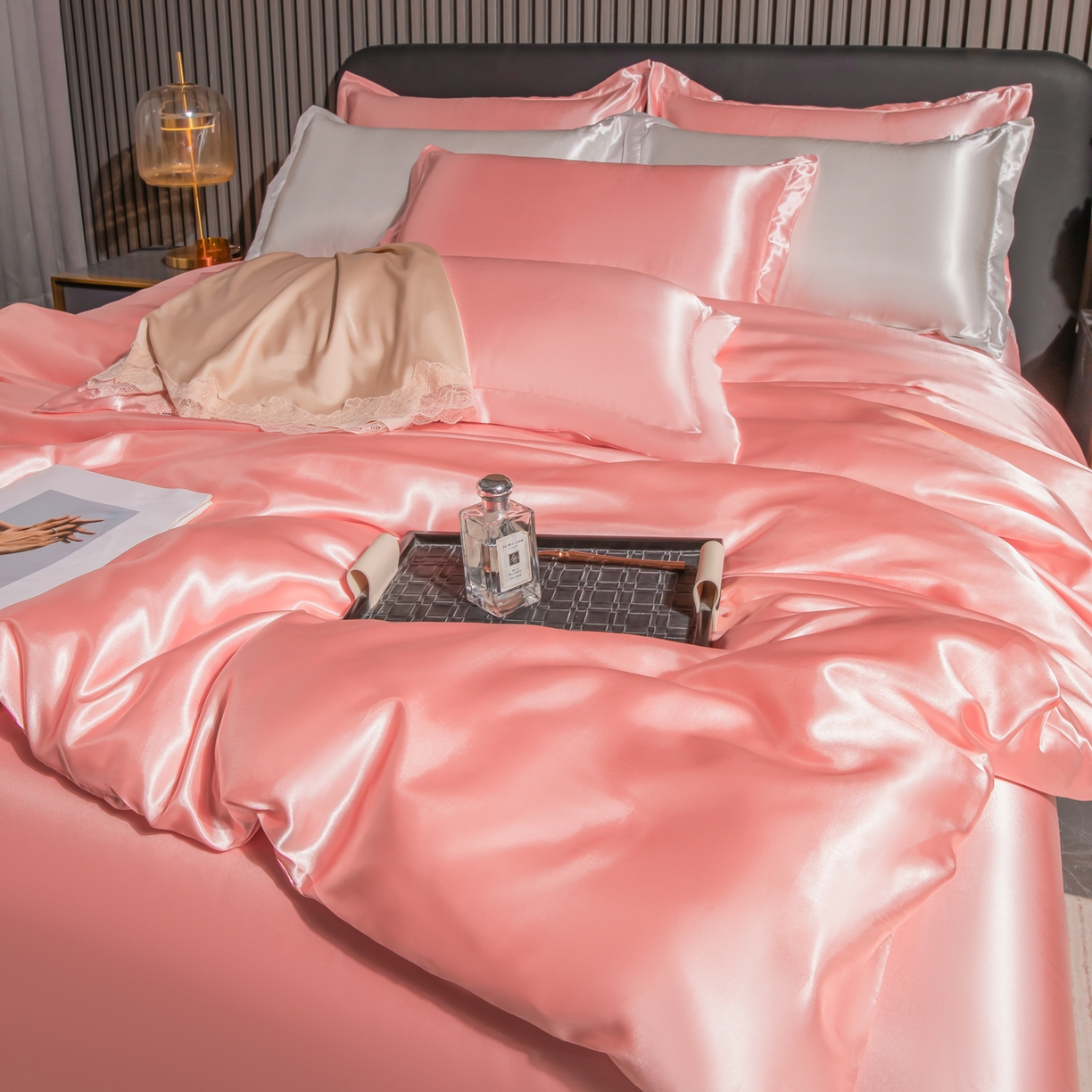 91家纺网 家纺一手货源 找家纺 莱越家纺 2026夏季款高端轻奢水洗真丝四件套丝滑裸睡丝绸纯色冰丝四件套系列可承接外贸订货 粉玉色