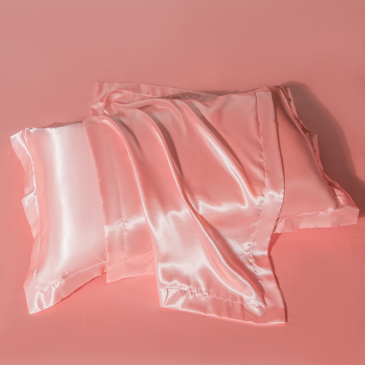 91家纺网 家纺一手货源 找家纺 莱越家纺 2026夏季款高端轻奢水洗真丝四件套丝滑裸睡丝绸纯色冰丝四件套系列可承接外贸订货 粉玉色