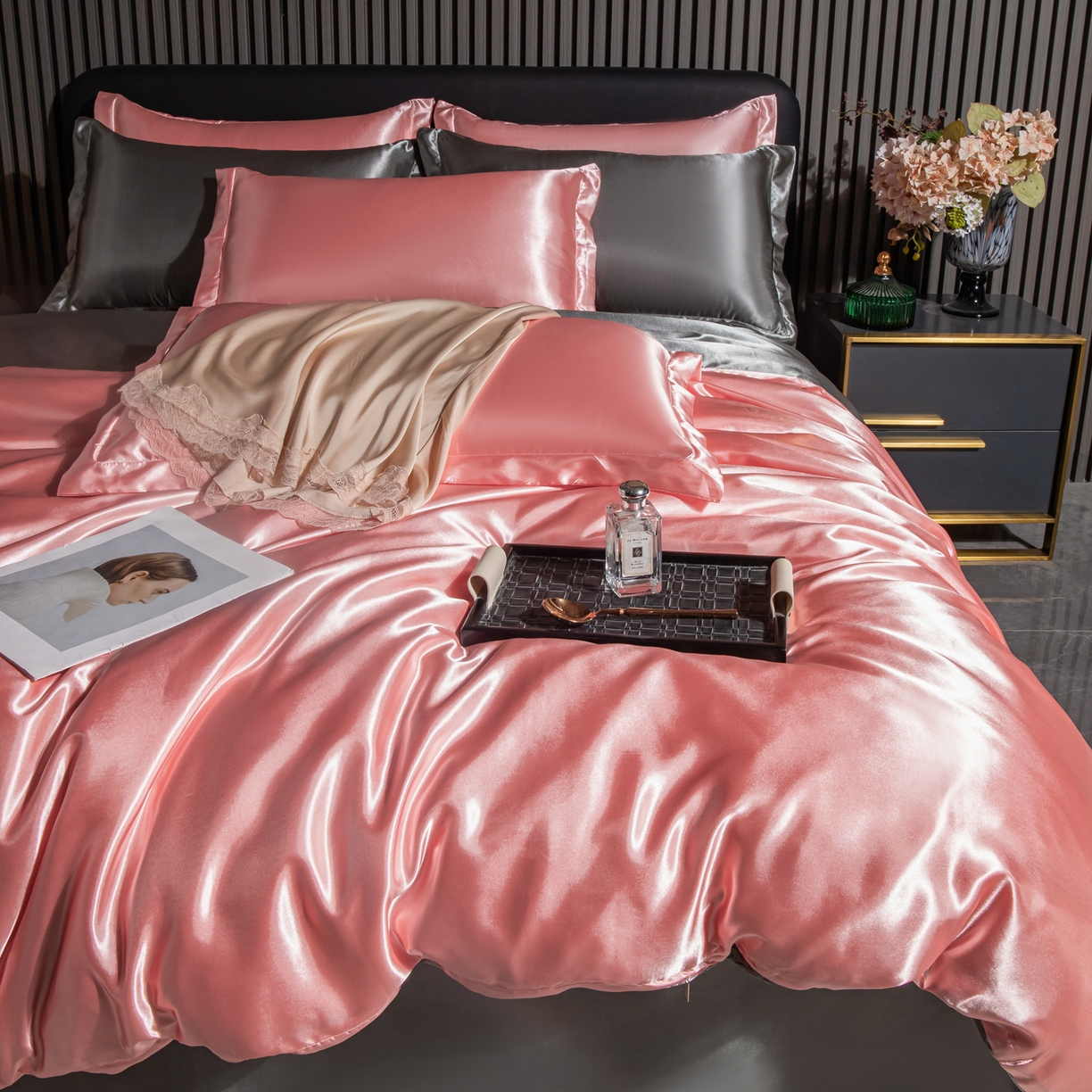 91家纺网 家纺一手货源 找家纺 莱越家纺 2026夏季款高端轻奢水洗真丝四件套丝滑裸睡丝绸纯色冰丝四件套系列可承接外贸订货 粉玉-银灰