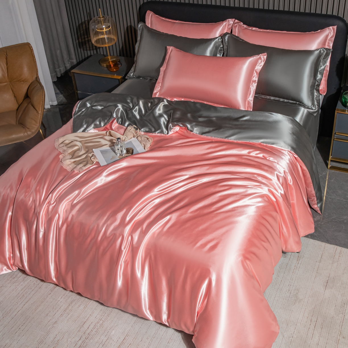 91家纺网 家纺一手货源 找家纺 莱越家纺 2026夏季款高端轻奢水洗真丝四件套丝滑裸睡丝绸纯色冰丝四件套系列可承接外贸订货 粉玉-银灰