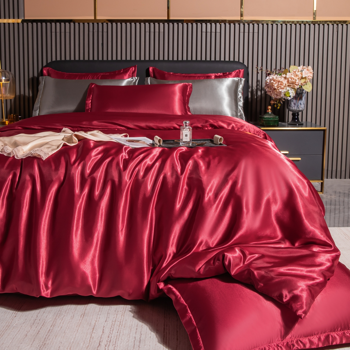 91家纺网 家纺一手货源 找家纺 莱越家纺 2026夏季款高端轻奢水洗真丝四件套丝滑裸睡丝绸纯色冰丝四件套系列可承接外贸订货 酒红色