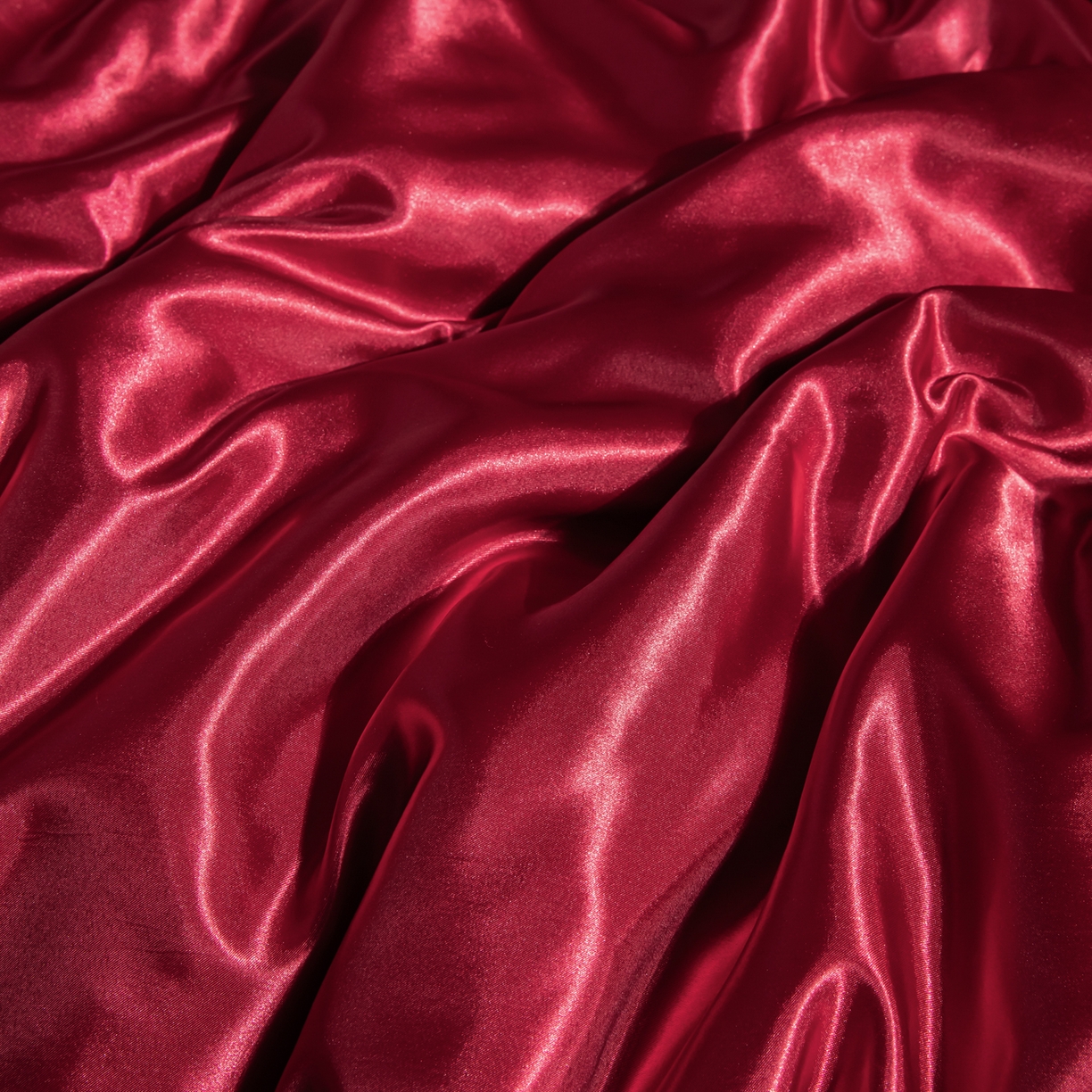 91家纺网 家纺一手货源 找家纺 莱越家纺 2026夏季款高端轻奢水洗真丝四件套丝滑裸睡丝绸纯色冰丝四件套系列可承接外贸订货 酒红色