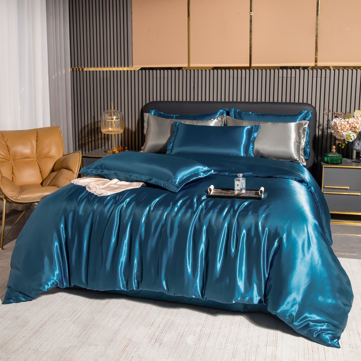 91家纺网 家纺一手货源 找家纺 莱越家纺 2026夏季款高端轻奢水洗真丝四件套丝滑裸睡丝绸纯色冰丝四件套系列可承接外贸订货 孔雀蓝